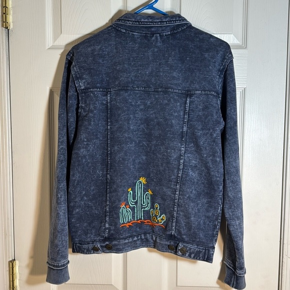 Vintage MV sport soft jean jacket with cactus embroidered on the back size S - Picture 1 of 9